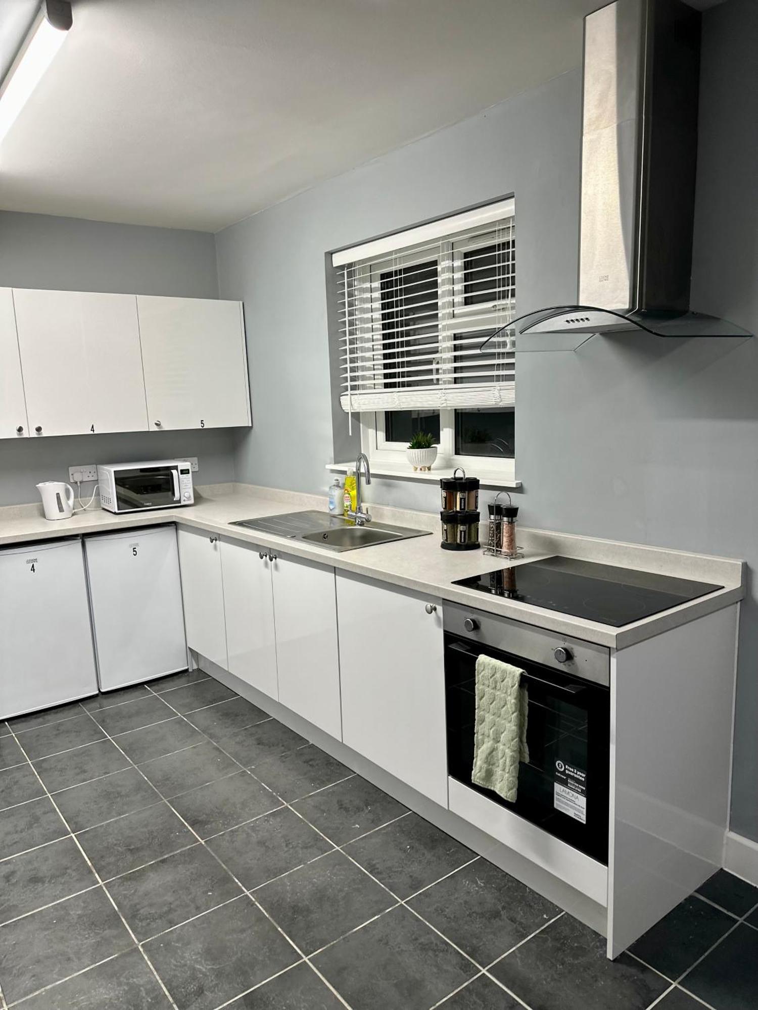 Cosy Ensuite Double Room, Near Heathrow Airport Northolt  Exterior foto